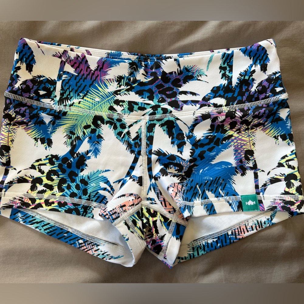 WOD bottom booty shorts